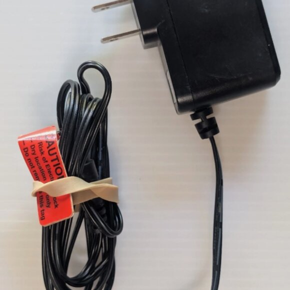 Aqueon OptiBright 12-18" LED Aquarium Light - Freshwater/Saltwater - Picture 3 of 7